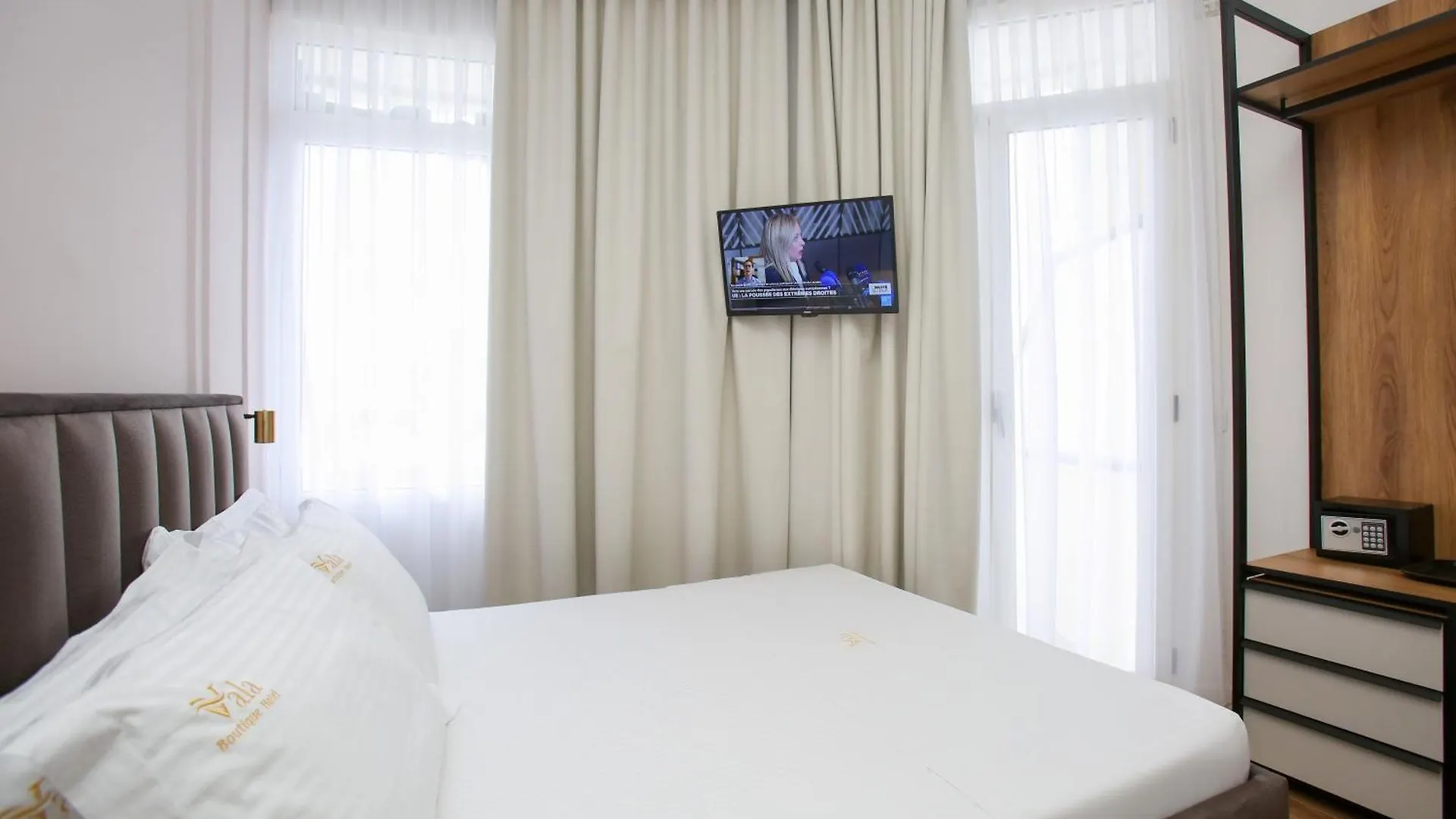 Vala Boutique Hotel Vlorë 4*,