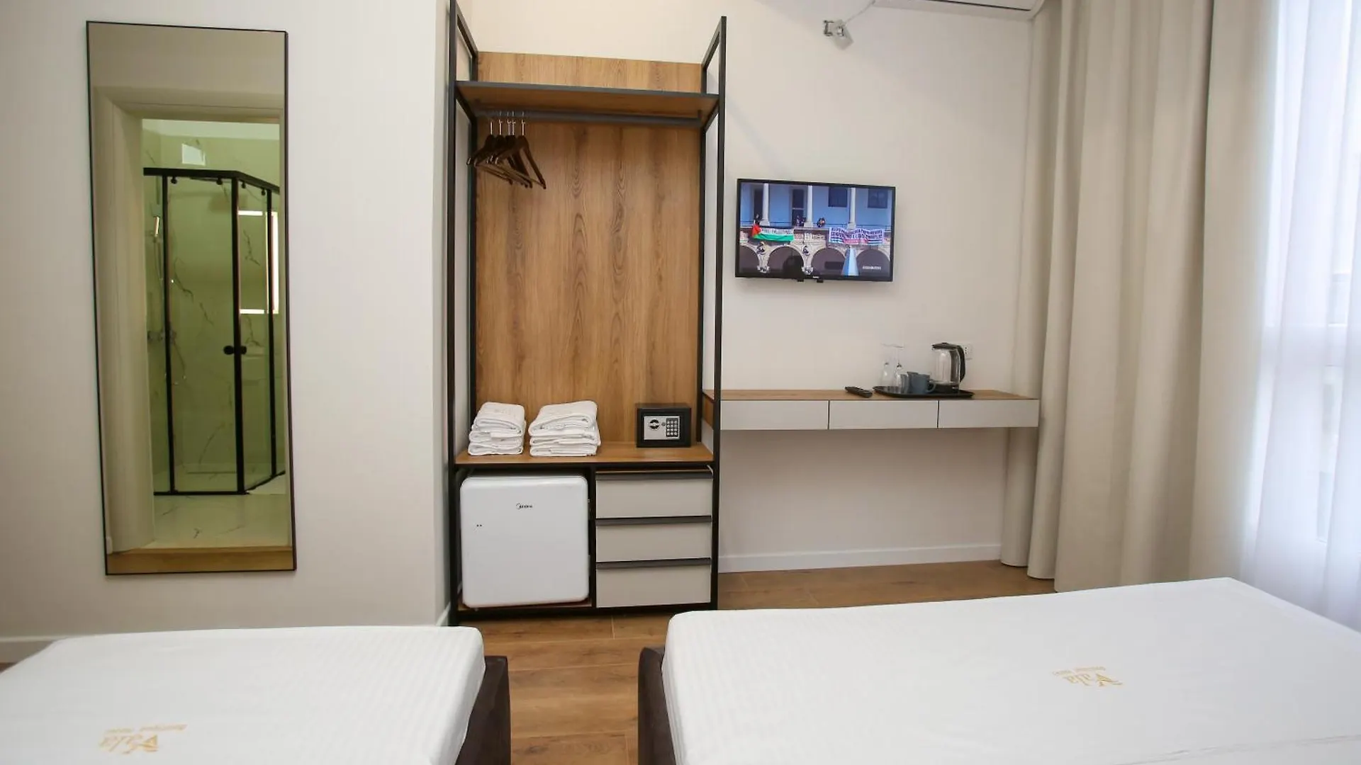 Vala Boutique Hotel Vlorë 4*,  Albania